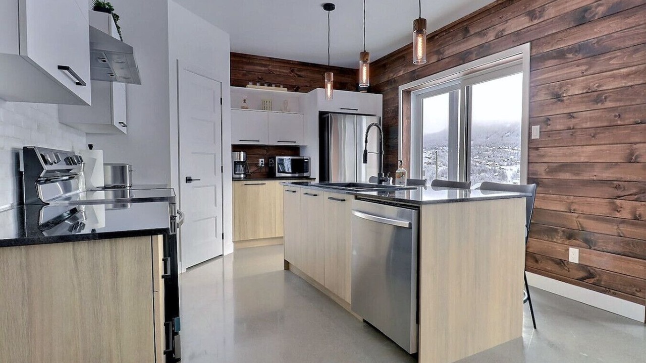 Photo of Kitchen in Saint-David-de-Falardeau