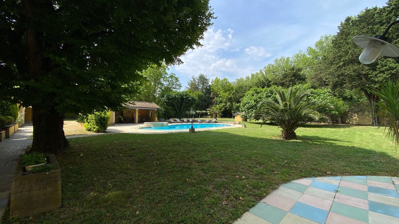 Photo of Outdoor in Entraigues-sur-la-Sorgue