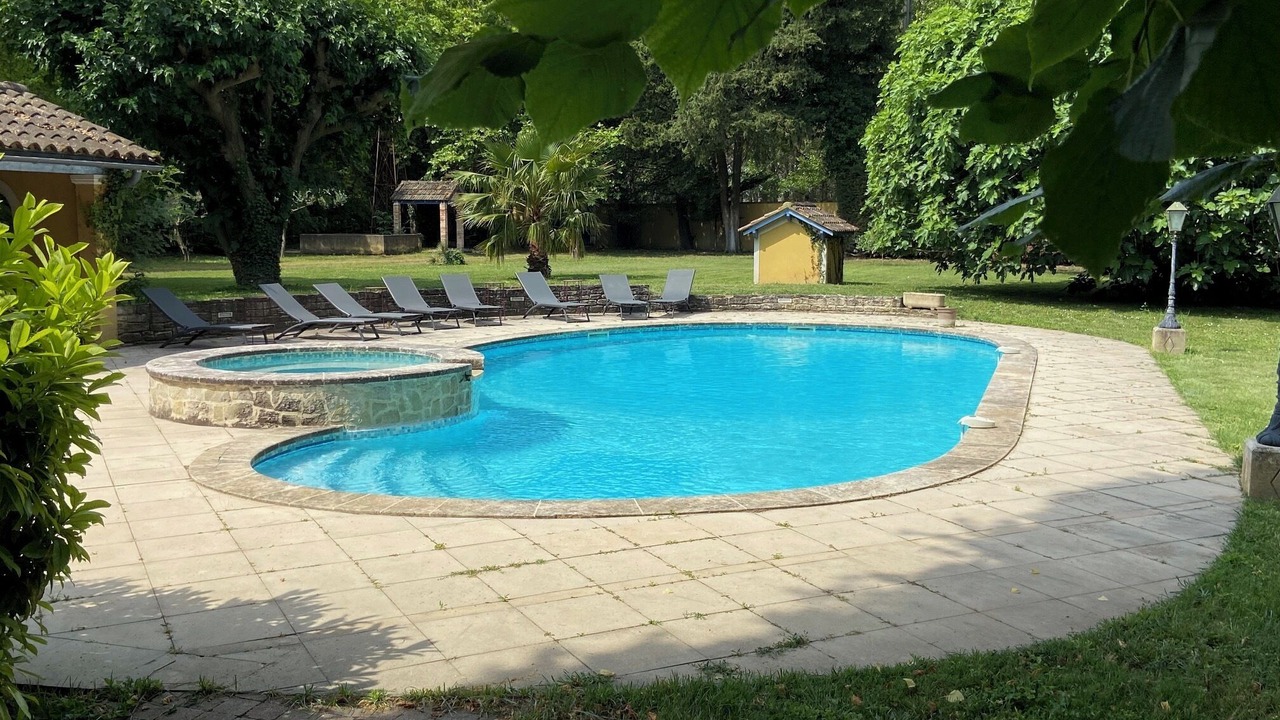 Photo of Outdoor in Entraigues-sur-la-Sorgue