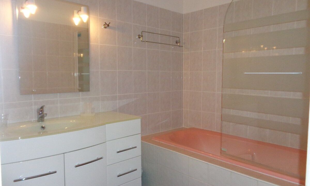 Photo of Bathroom in Entraigues-sur-la-Sorgue