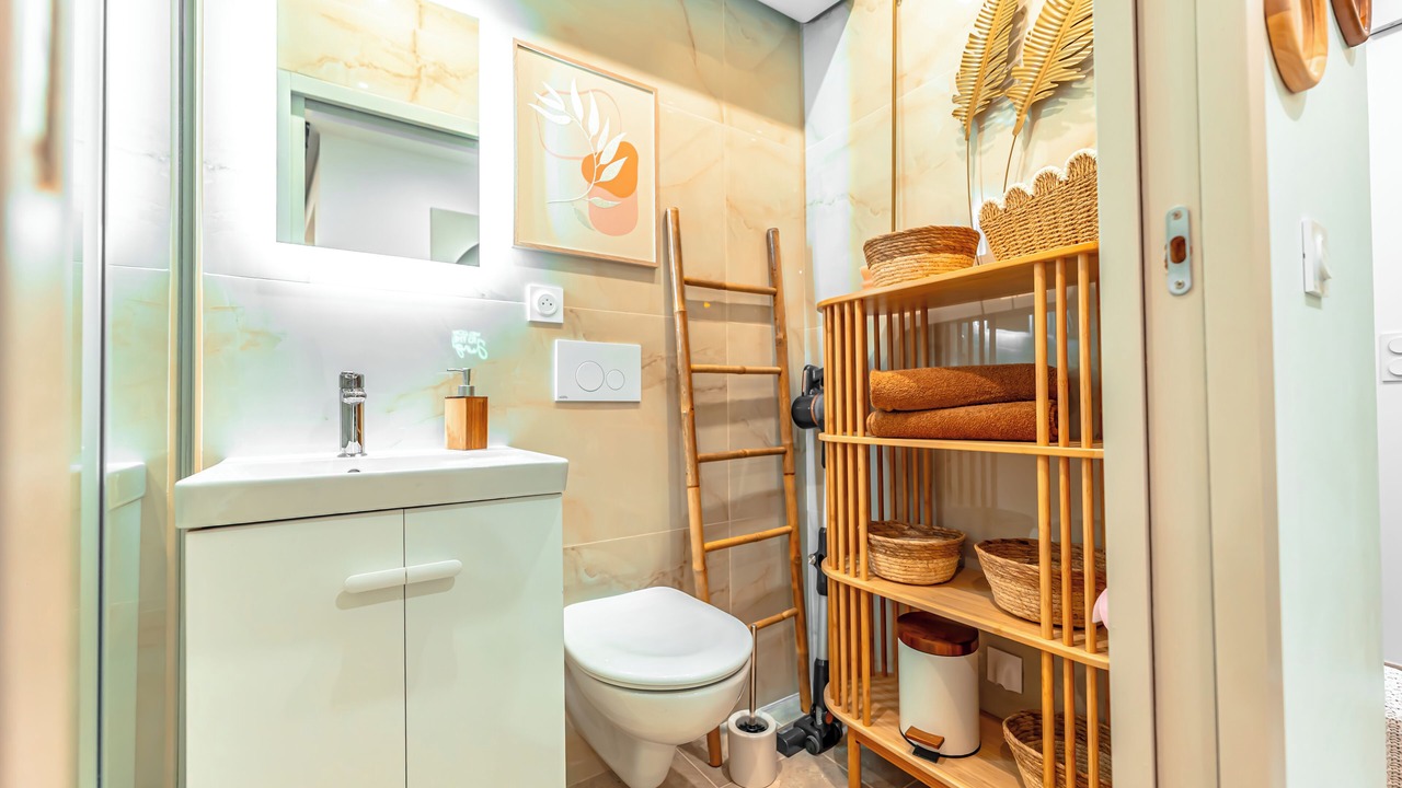 Photo of Bathroom in Albertville