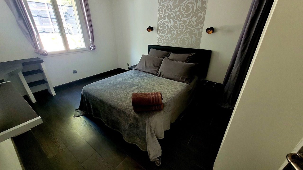 Photo of Bedroom in Le Pouget