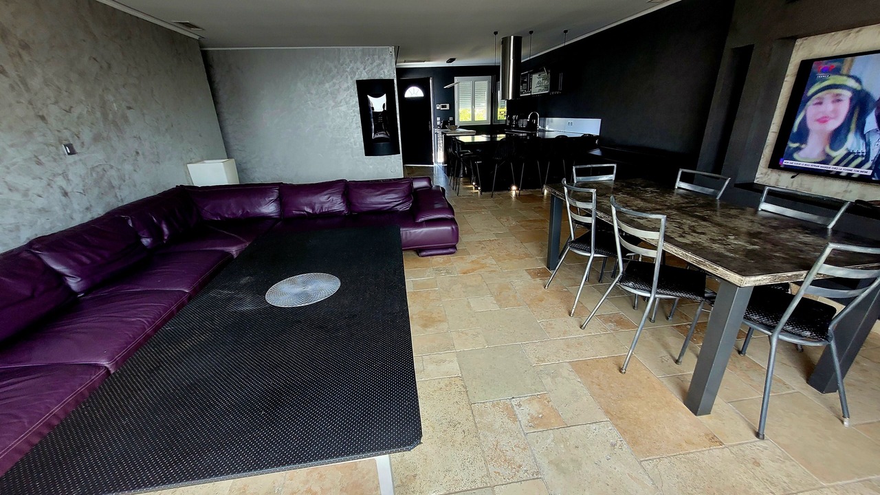 Photo of Others in Le Pouget