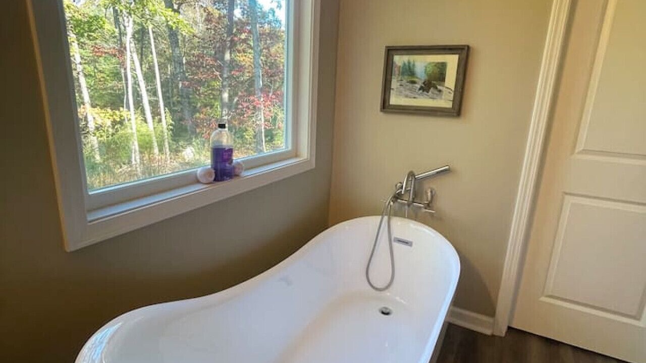 Photo of Bathroom in Dahlonega