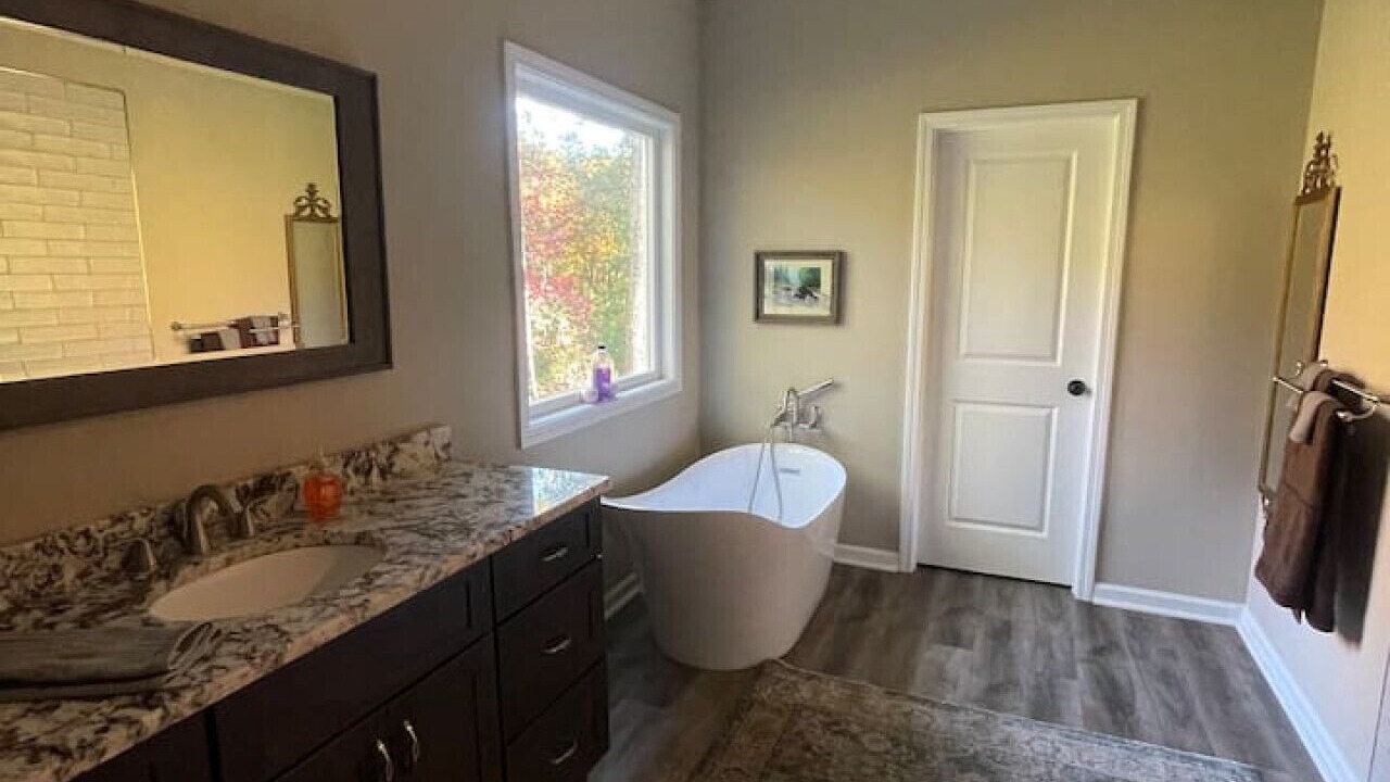 Photo of Bathroom in Dahlonega