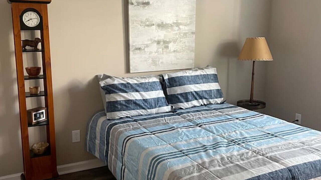 Photo of Bedroom in Dahlonega