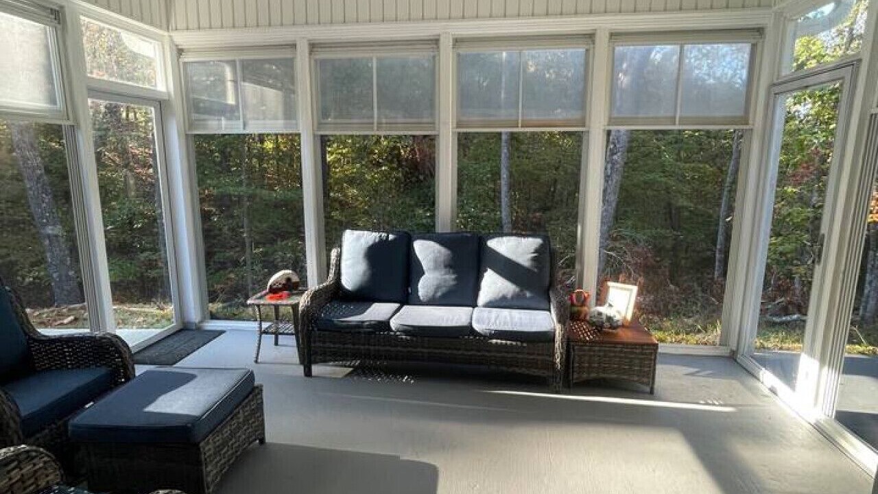 Photo of Livingroom in Dahlonega