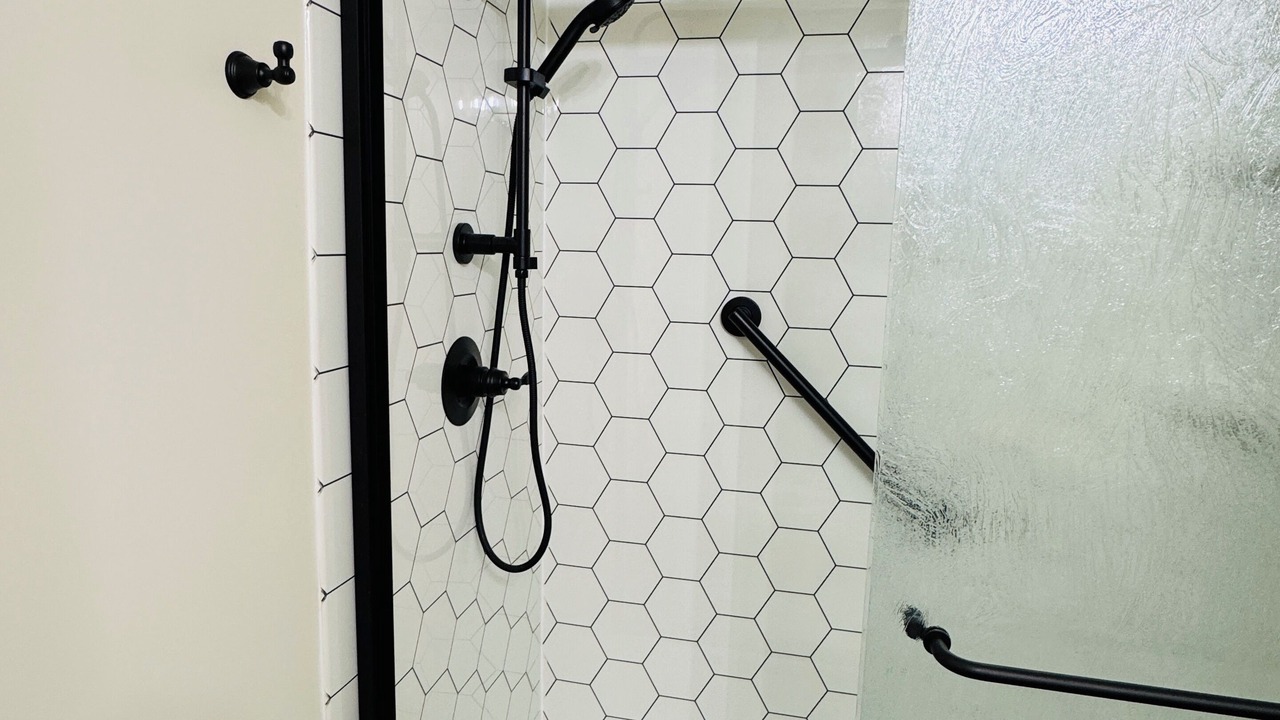 Photo of Bathroom in Pendleton