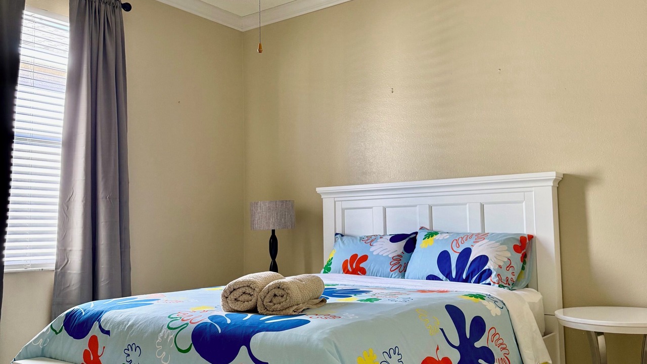 Photo of Bedroom in Lakeview Village