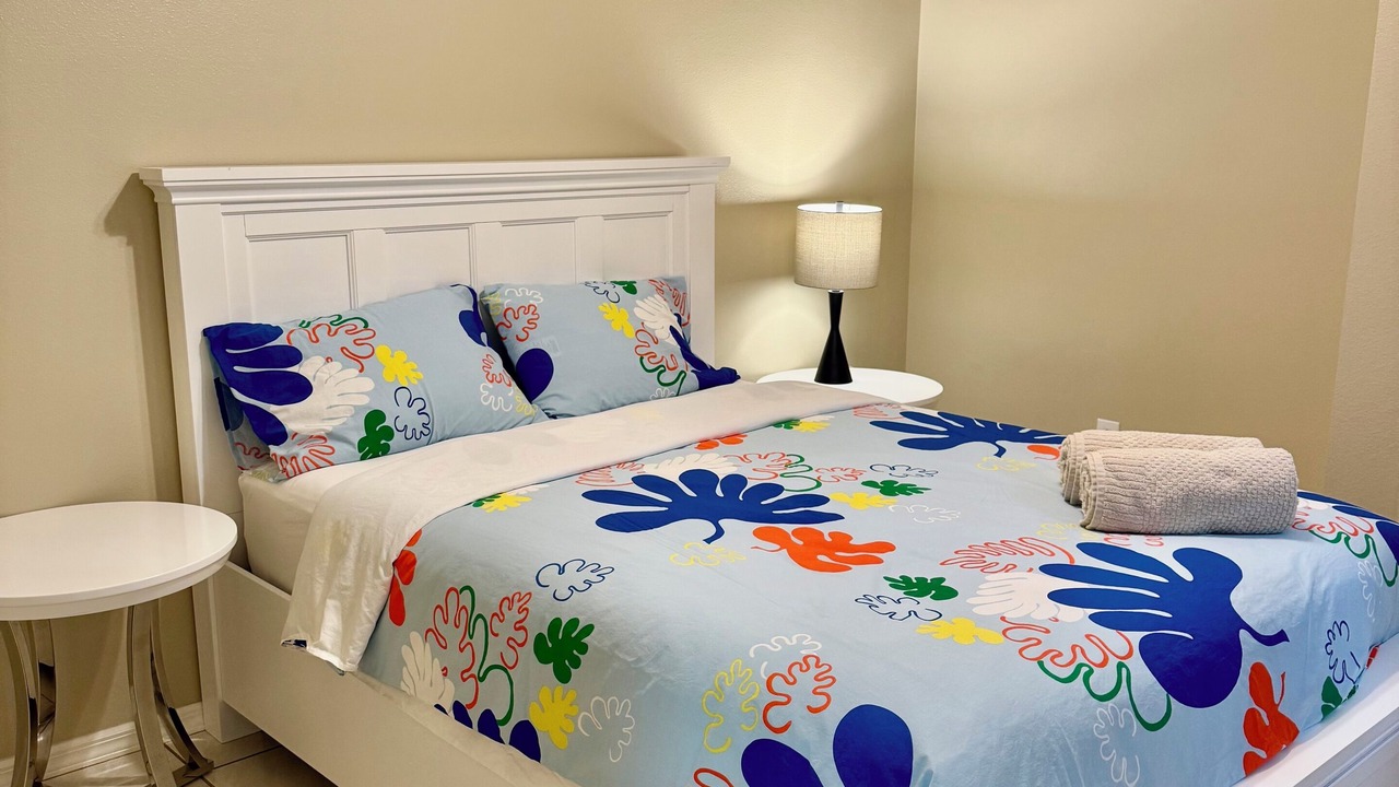 Photo of Bedroom in Lakeview Village