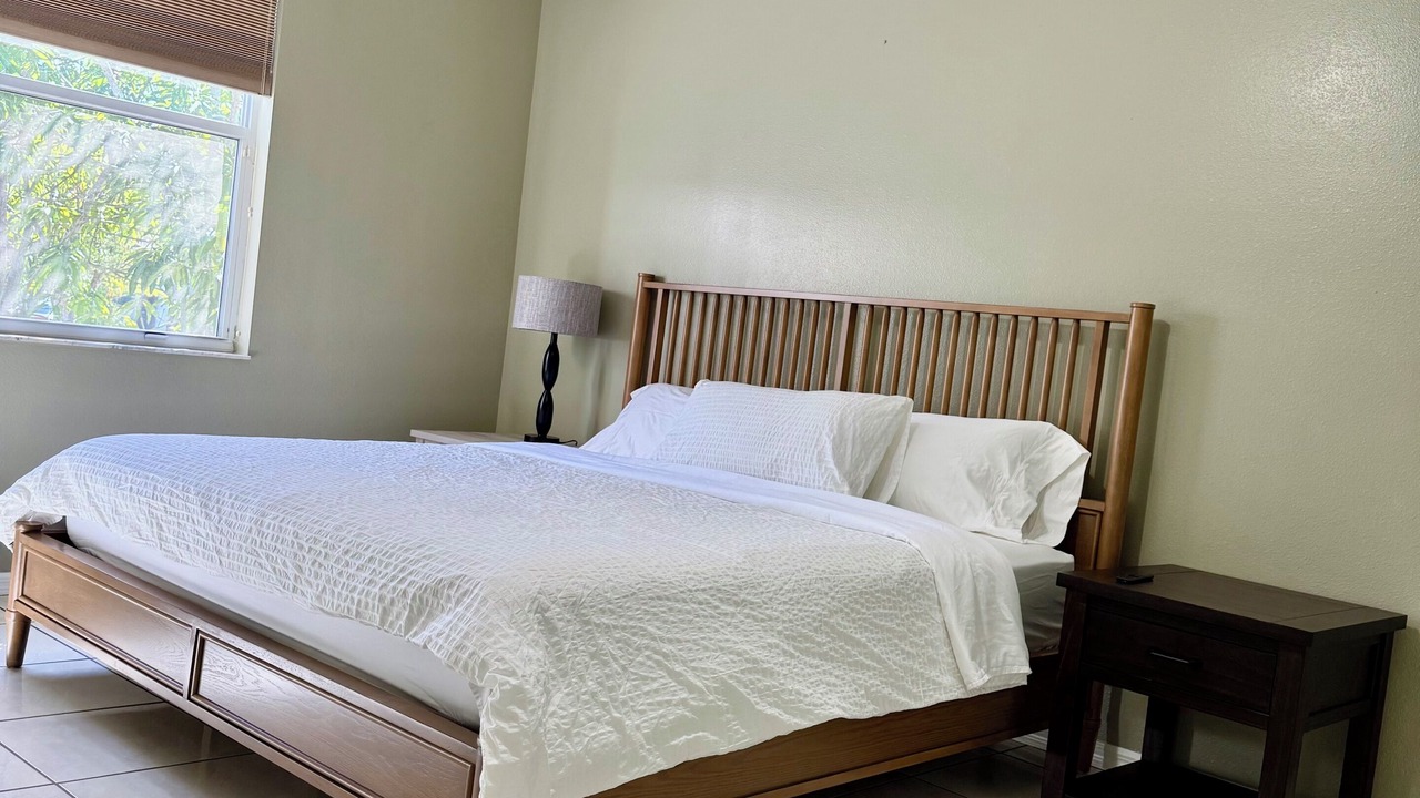 Photo of Bedroom in Lakeview Village