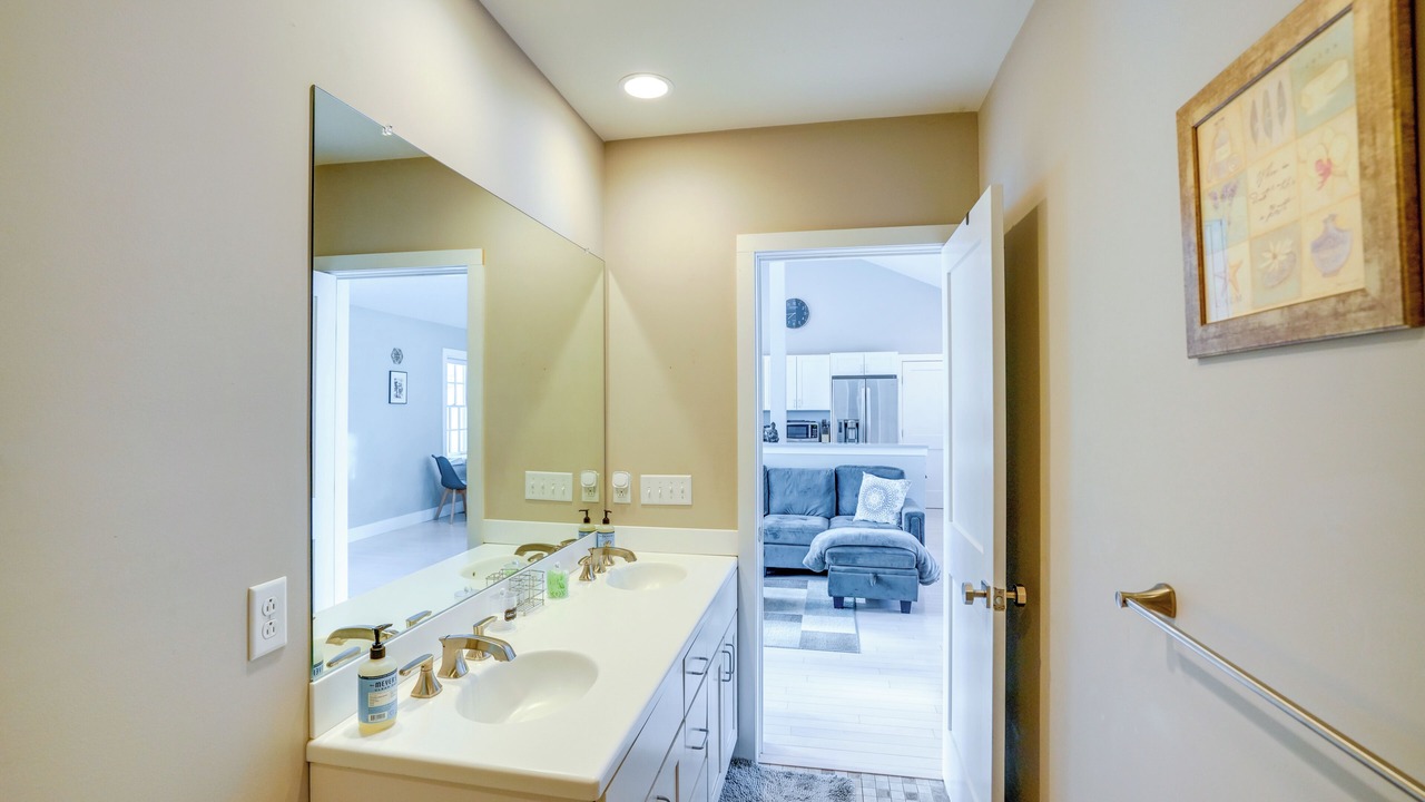Photo of Bathroom in Lee