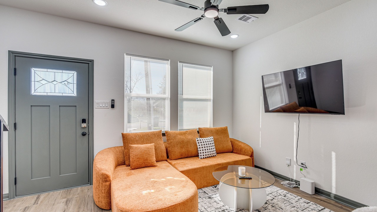 Photo of Bedroom in Northeast Houston