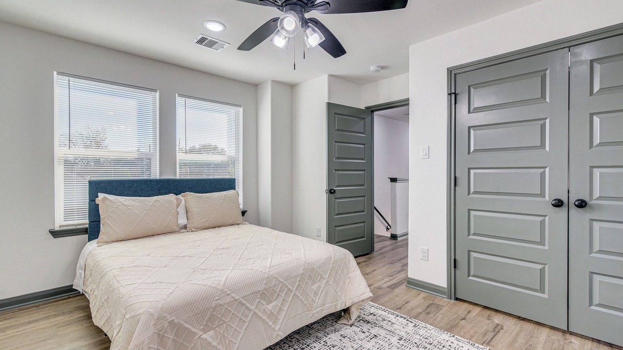 Photo of Bedroom in Northeast Houston