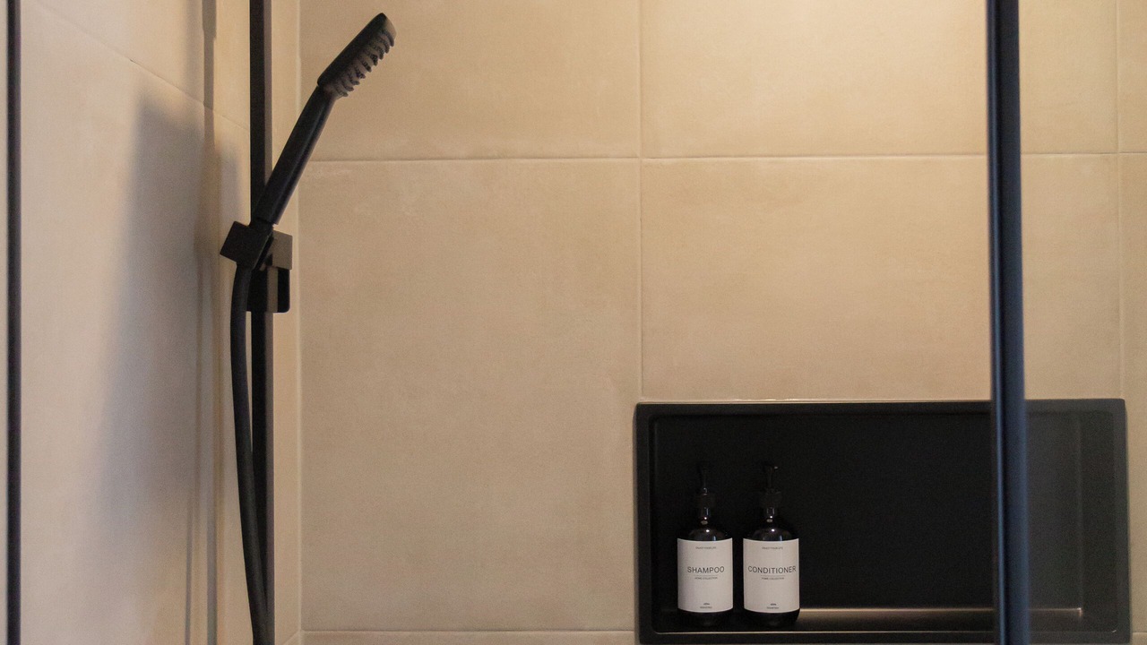 Photo of Bathroom in Les Collines-de-l'Outaouais Regional County Municipality