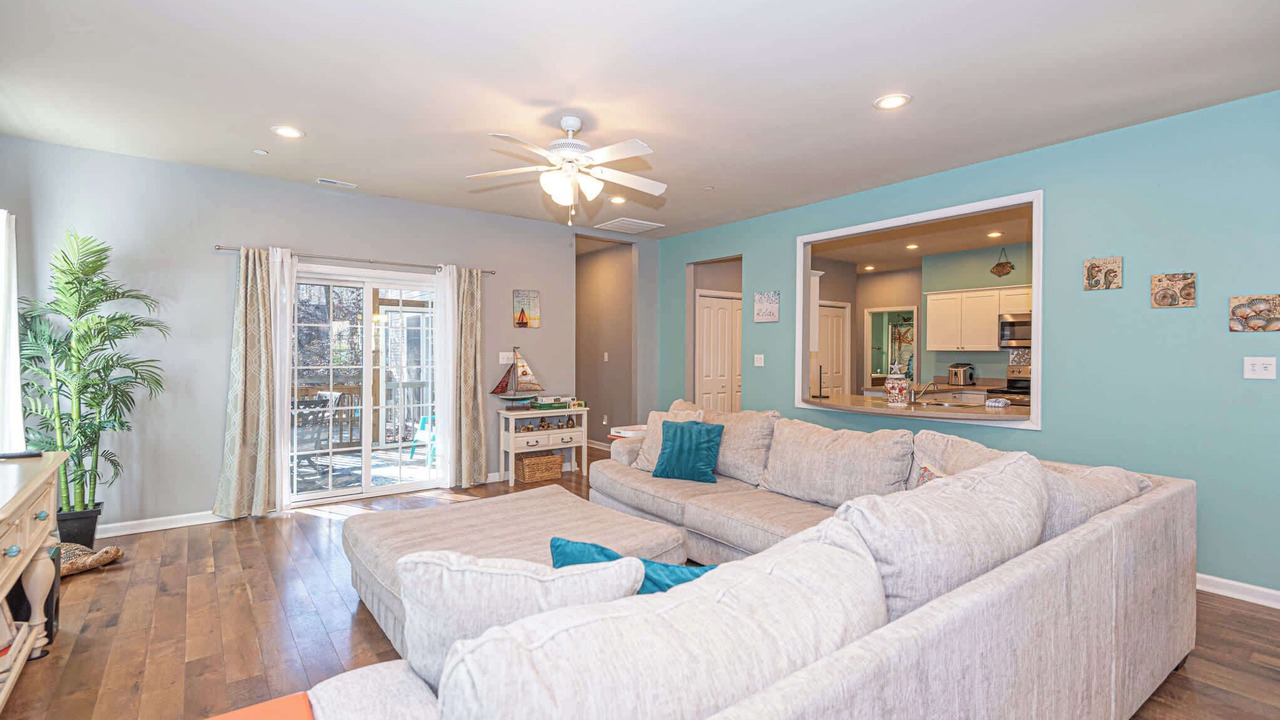 Photo of Livingroom in Ocean Pines