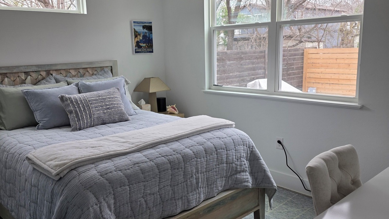 Photo of Bedroom in MLK