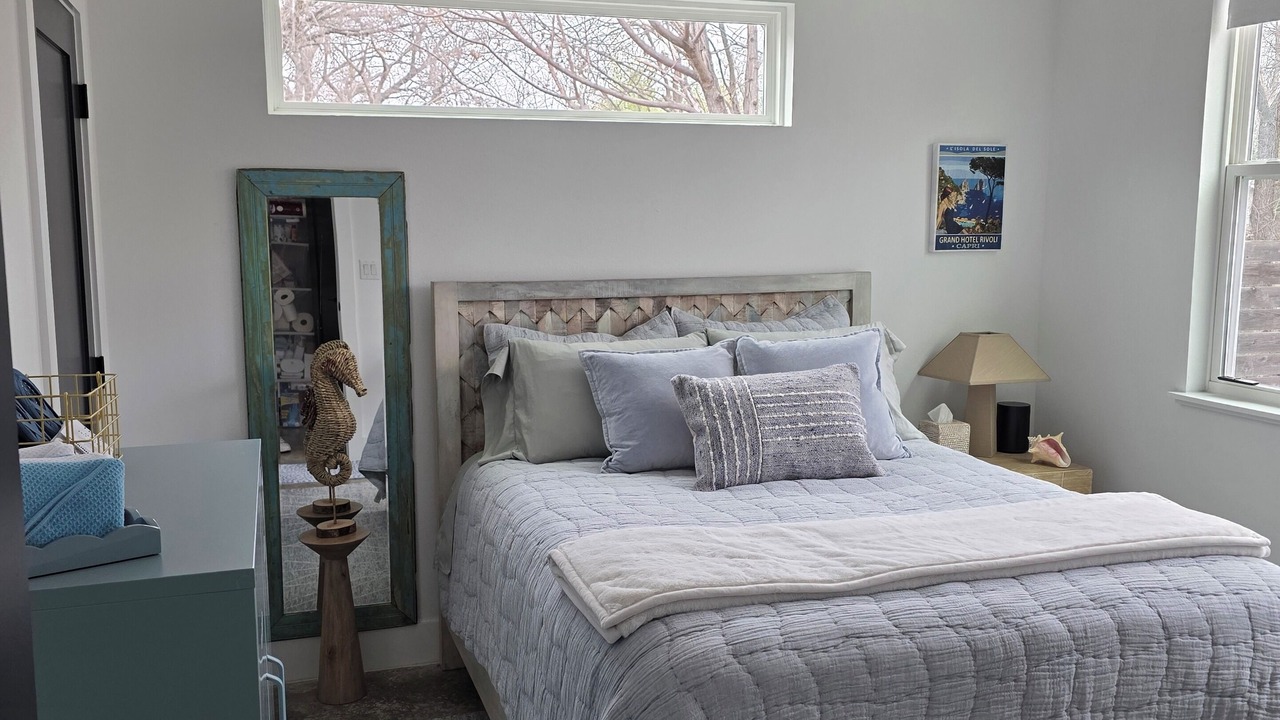 Photo of Bedroom in MLK