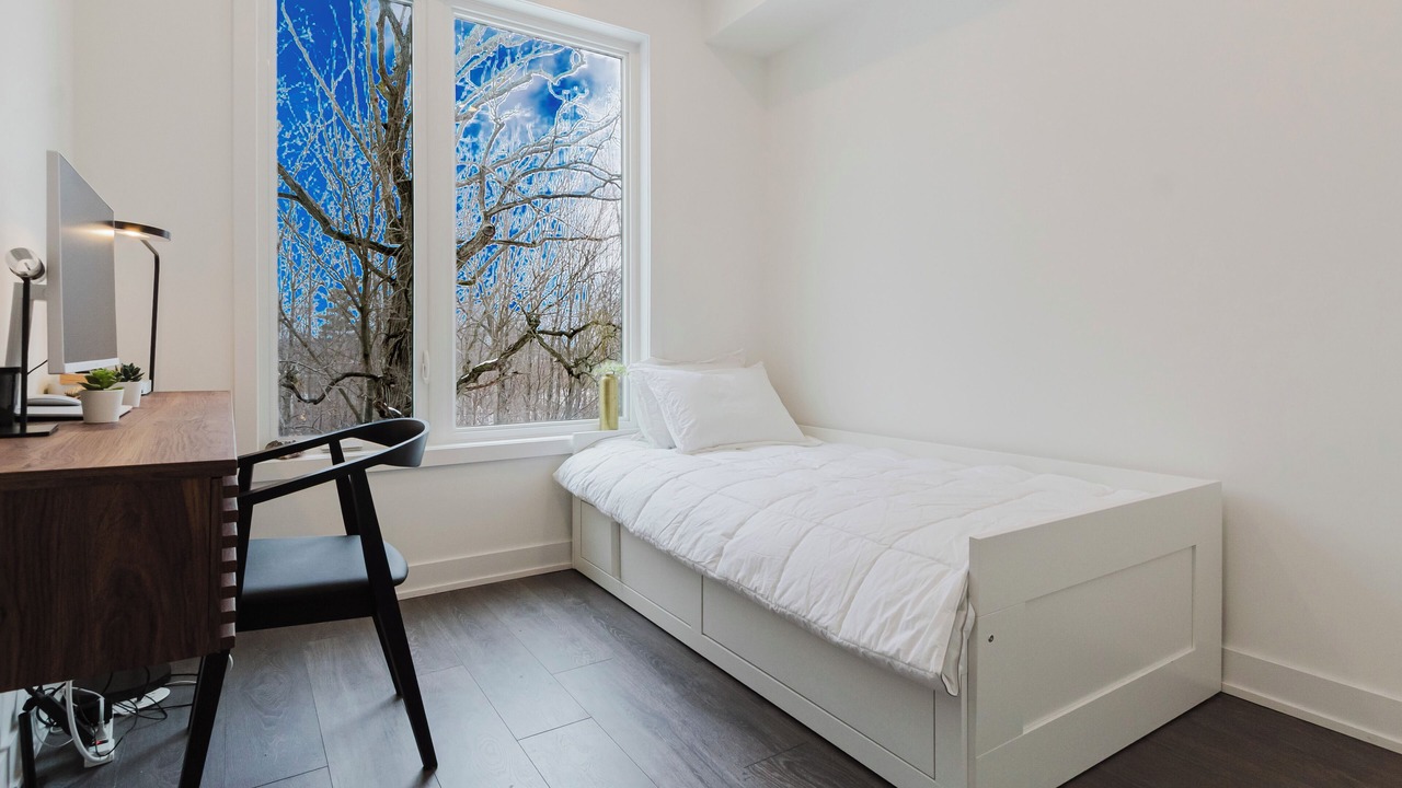 Photo of Bedroom in Erin Mills