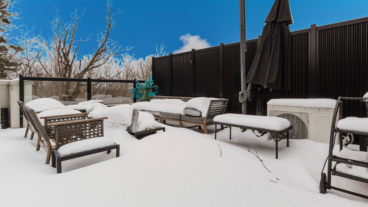 Photo of Outdoor in Erin Mills