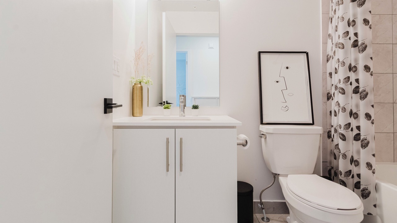 Photo of Bathroom in Erin Mills