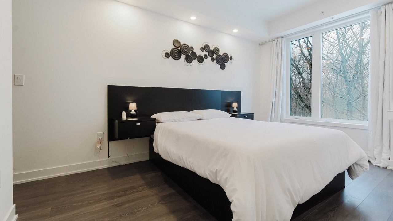Photo of Bedroom in Erin Mills