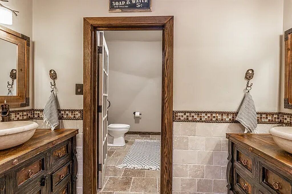 Photo of Bathroom in Albany