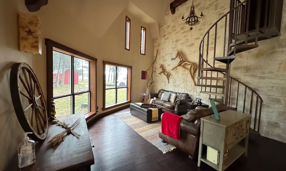 Photo of Livingroom in Albany