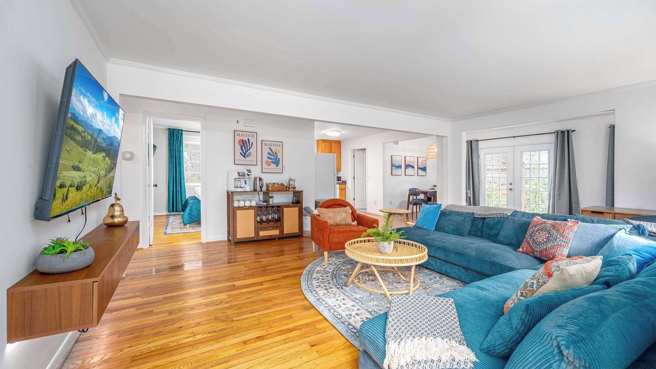 Photo of Livingroom in Carrboro
