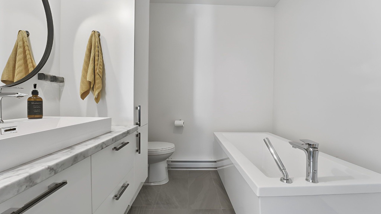 Photo of Bathroom in Saint-Emile