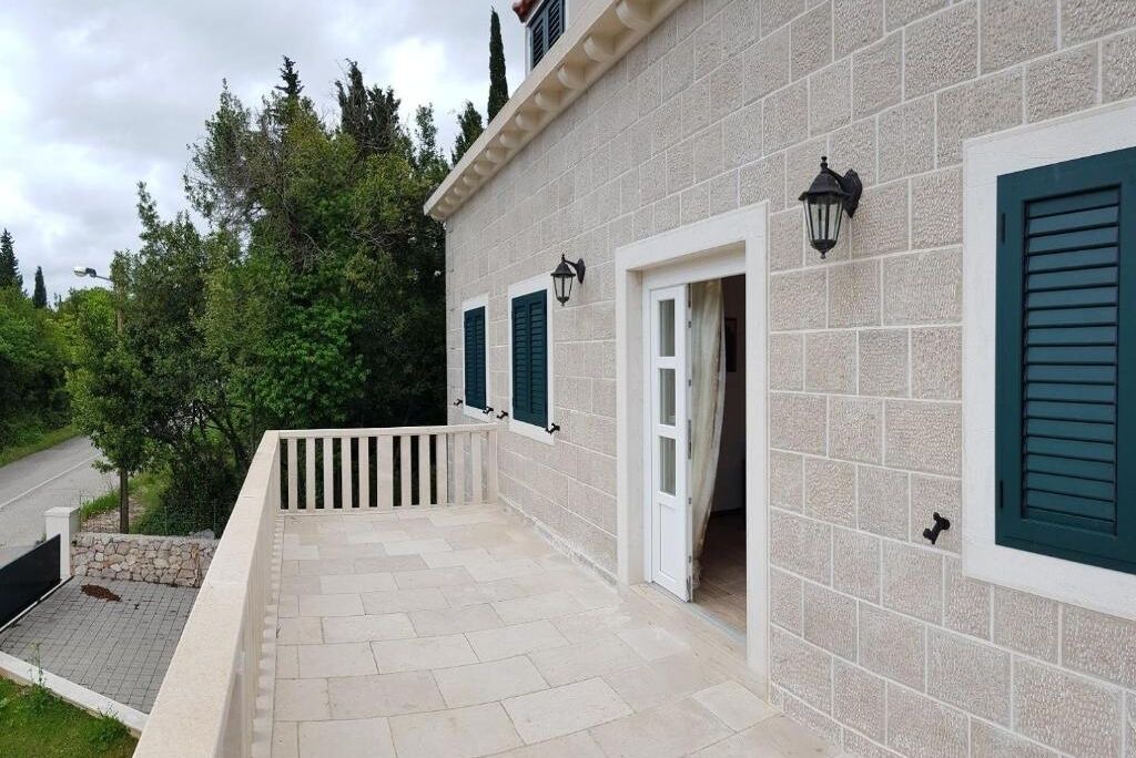 Photo of Patio Balcony in urinici