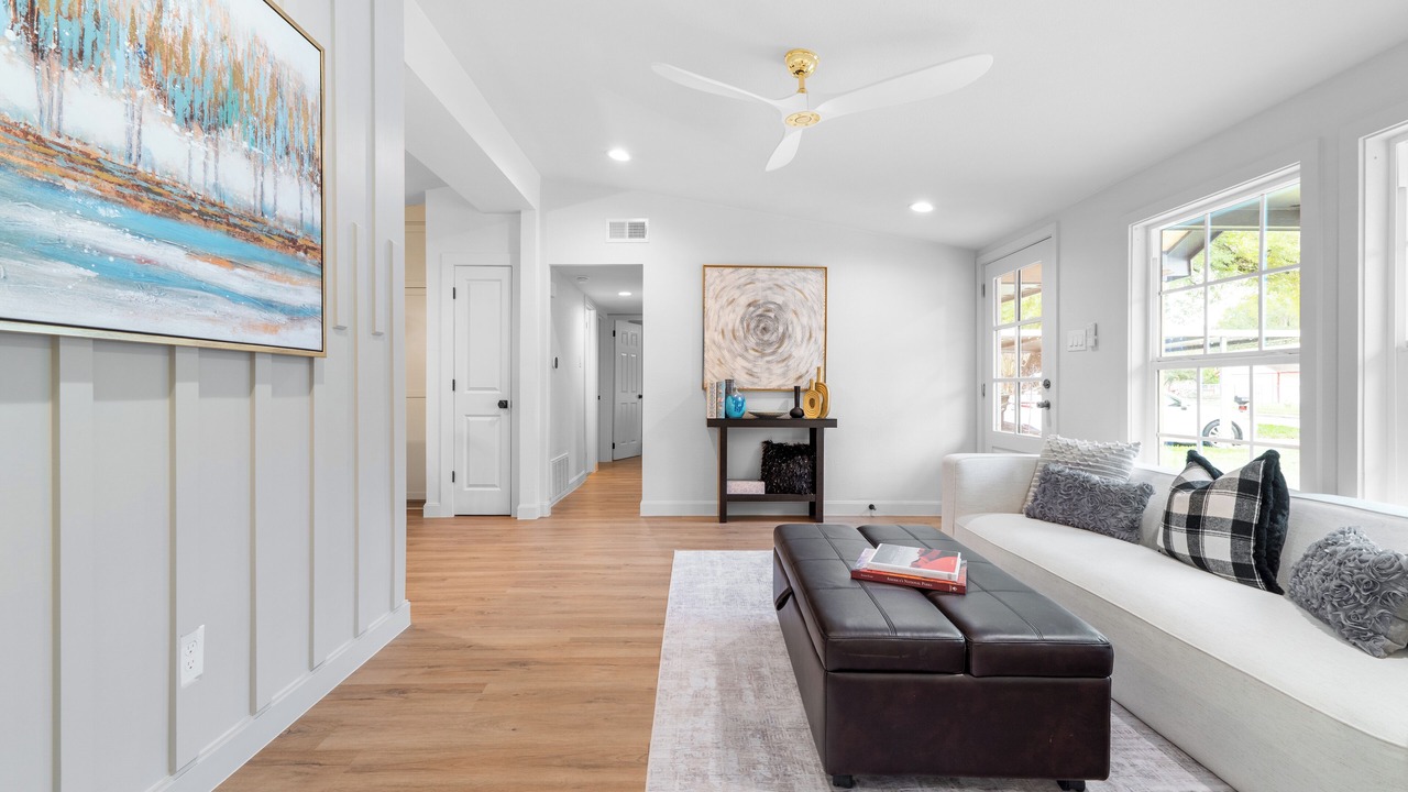 Photo of Livingroom in Houston
