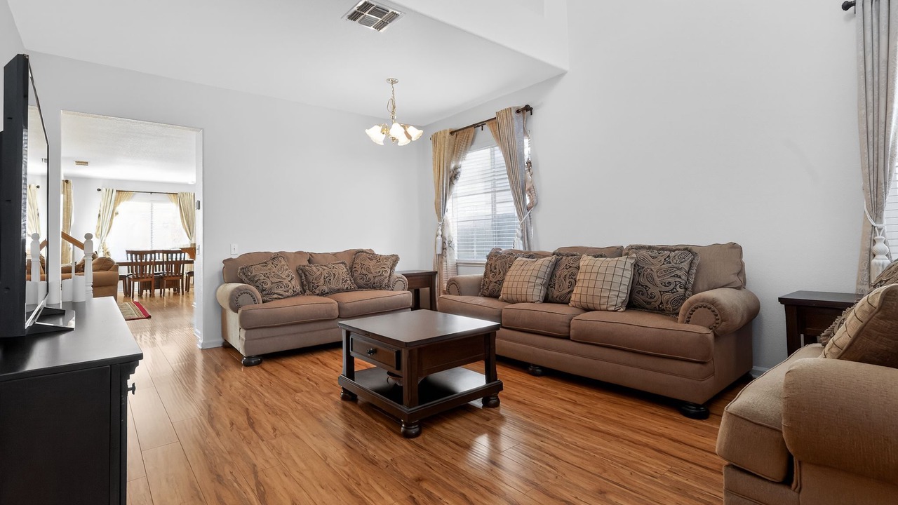 Photo of Livingroom in Turlock