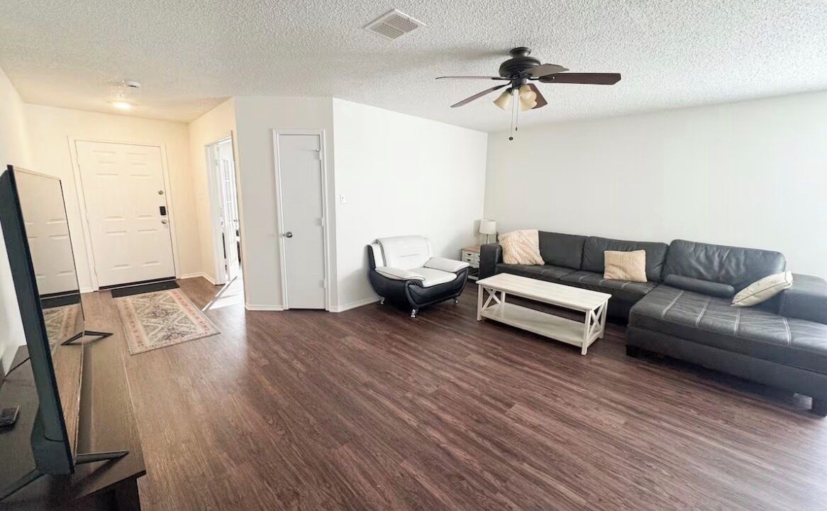 Photo of Livingroom in Mesquite