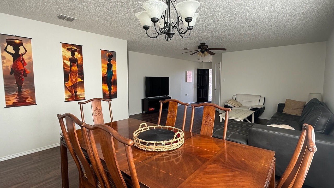 Photo of Livingroom in Mesquite