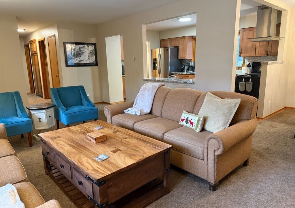 Photo of Livingroom in Idaho Springs