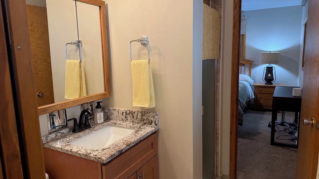 Photo of Bedroom in Idaho Springs