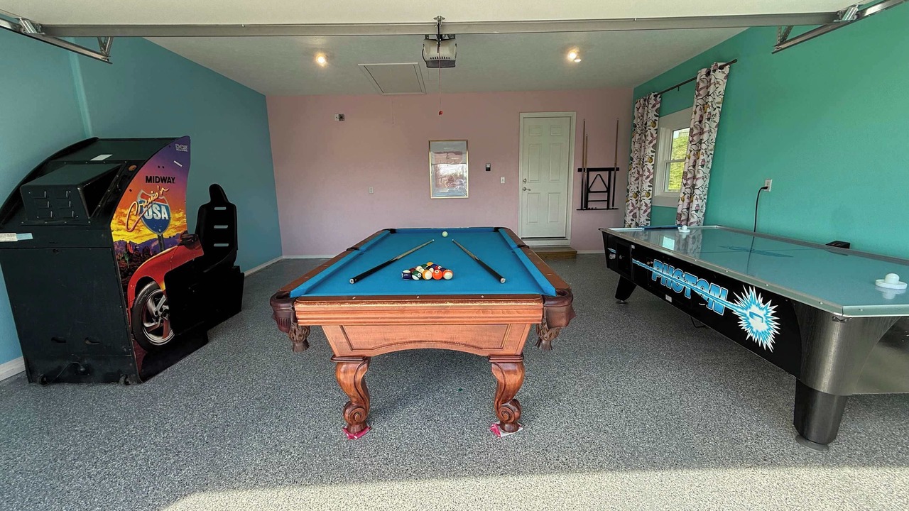 Photo of Bedroom in Branson Theater District