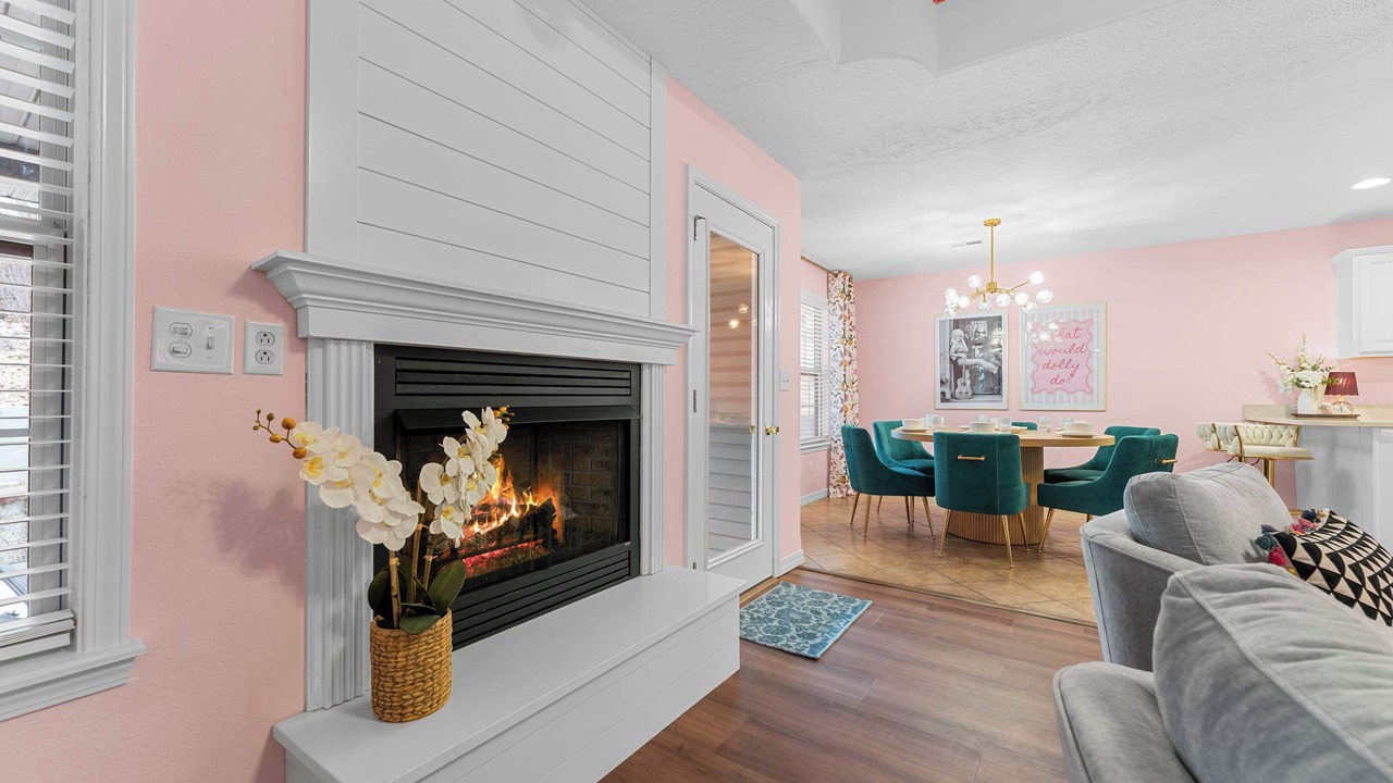Photo of Livingroom in Branson Theater District
