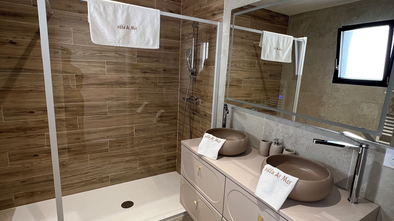 Photo of Bathroom in Roscoff