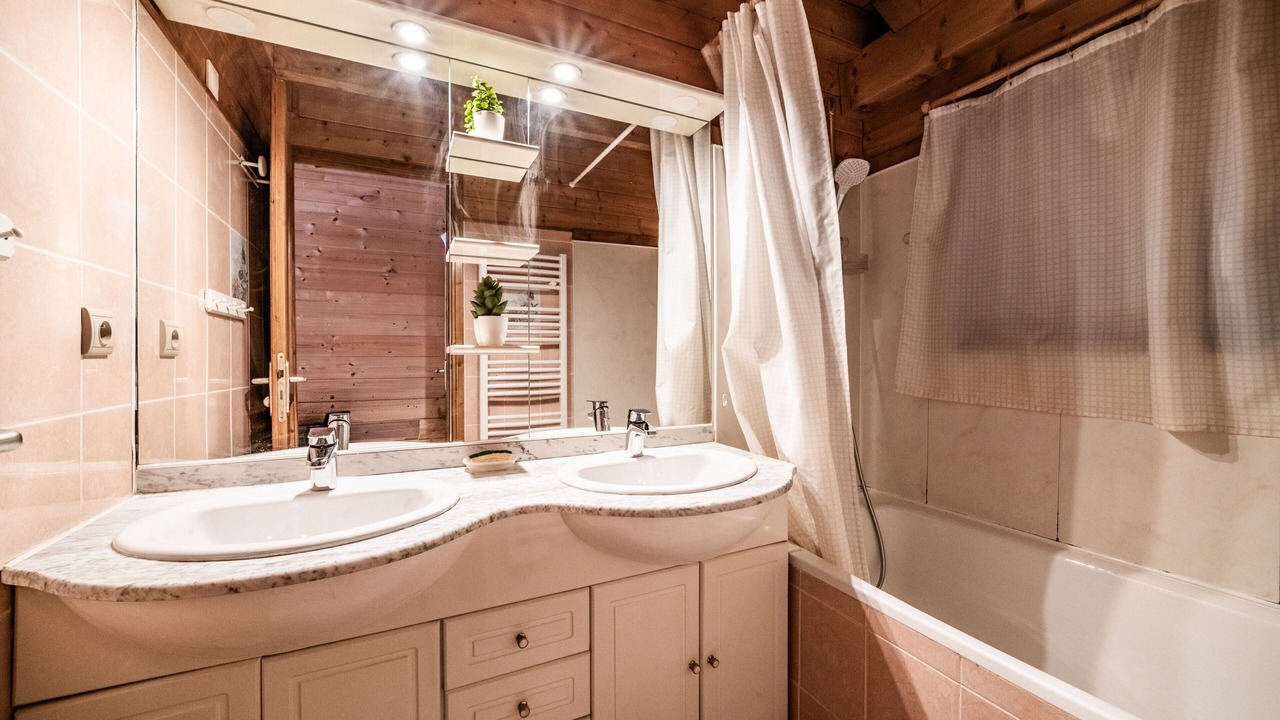 Photo of Bathroom in Verchaix