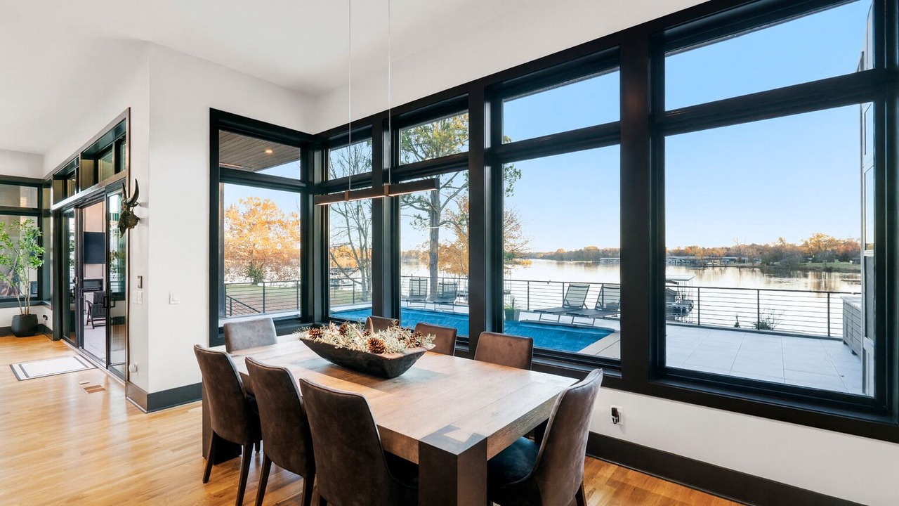 Photo of Livingroom in Hendersonville