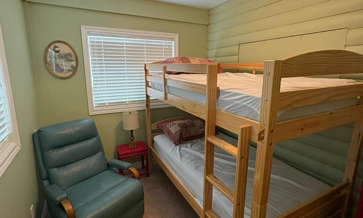 Photo of Bedroom in Sauble Beach
