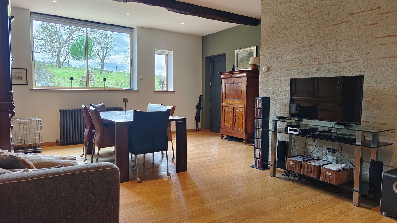 Photo of Livingroom in Grateloup-Saint-Gayrand