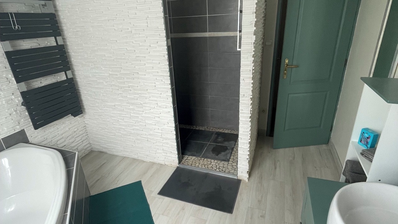 Photo of Bathroom in Lahoussoye