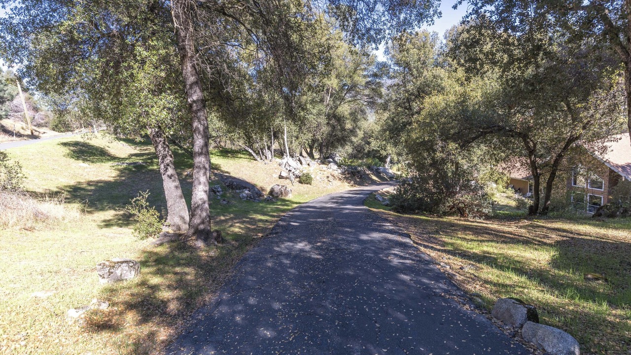 Photo of Outdoor in Oakhurst