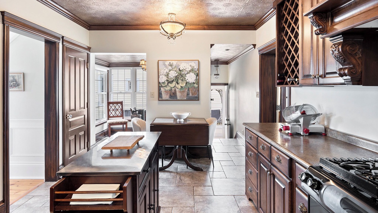 Photo of Kitchen in Amherstburg