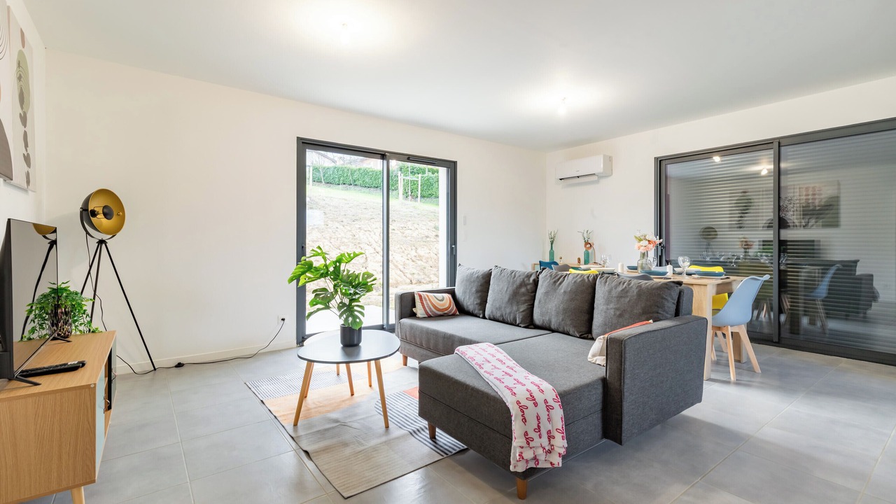 Photo of Livingroom in Cazes-Mondenard