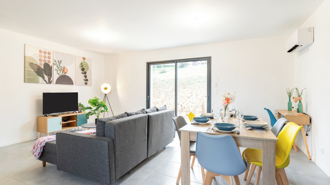 Photo of Livingroom in Cazes-Mondenard