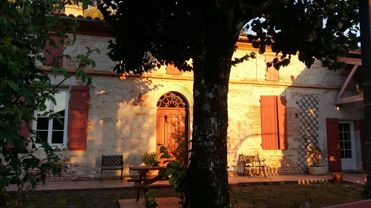 Photo of Patio Balcony in Saint-Vincent-Lespinasse